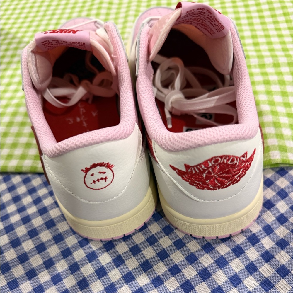 Nike Women's White and Pink Sneakers with Red Accents - Picture 2 of 8